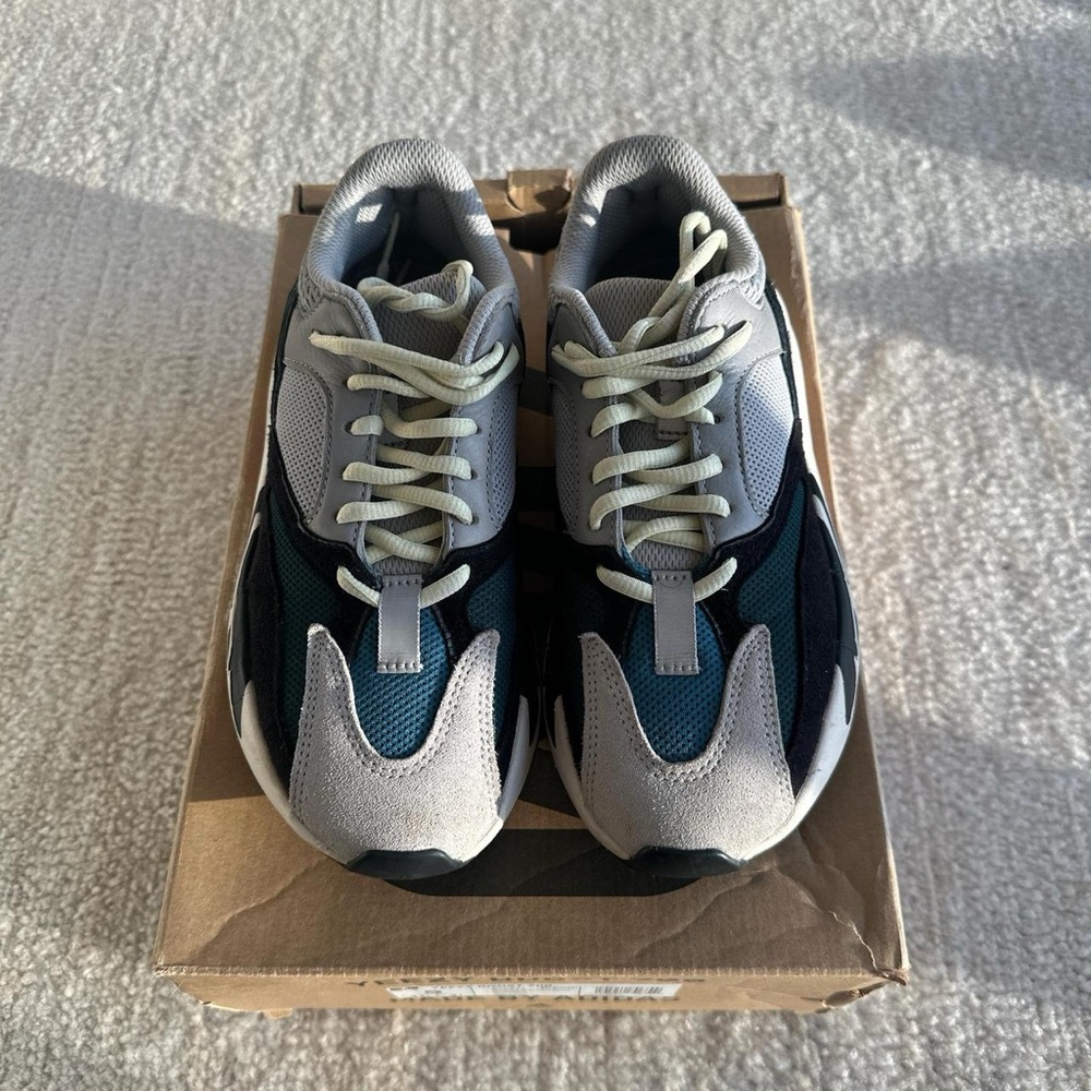 Yeezy Boost 700 OG